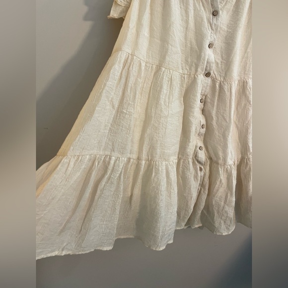 Easel Cream Ivory Ruffle Sleeveless Poofy Dress with Buttons - Picture 2 of 7